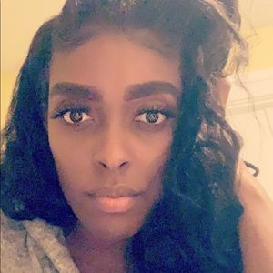 Meet your Posher, Brittney